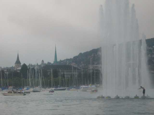 Springbrunnen Zürich.jpg
