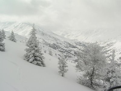 Blick ins Skigebiet von Sessellift Le Gros Crey