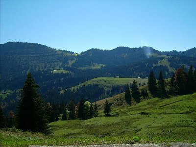 An diesem Hang kam der Imberg-Sonnenlift hoch (Falkenlift - gelb!)