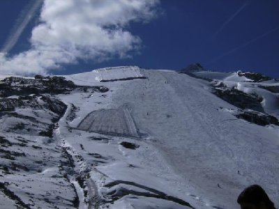 TFH-Hang mit den Matten<br />noch nix zu sehen von einer Beschneiung