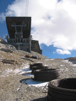 Hier der Beweis: die Stockhornseile fein säuberlich getrennt und aufgerollt...