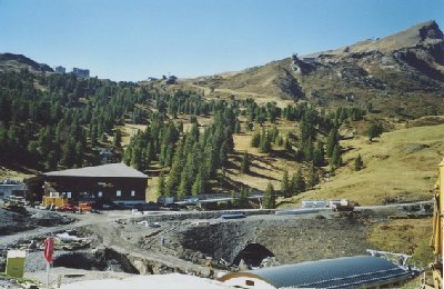 Hier eine Übersicht der ganzen Baustelle an der Talstation.