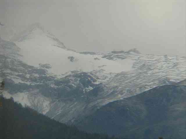 Fernglasblick Stilfser Joch Gebiet.jpg
