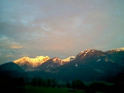 Blick zum Dachstein in der Früh.jpg