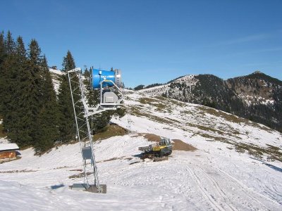 071_Schneeerzeuger Einfahrt Sutten2.jpg