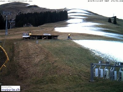 An der Metschseite bei der 6 KSB Metschmaad - Metschstand. Bis gestern war hier noch eine grüne Wiese