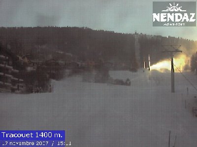 Irgentwie sieht der angestrahlte Schnee toll aus