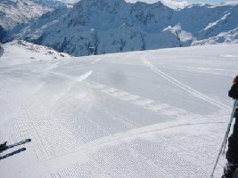 Perfekte Pisten am Tiefenbachgletscher