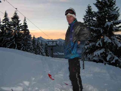 das iss Schifreak im Tiefschnee vor der Stockhangabfahrt