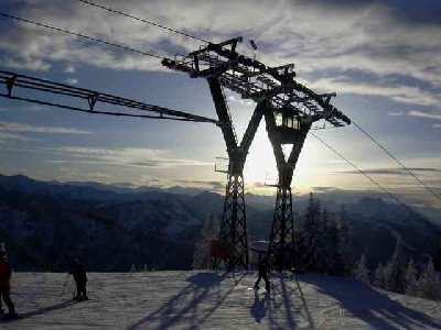 flying Mozart  Wagrain.jpg