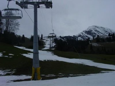 Erster Streckenteil mit Kunstschneedecke.