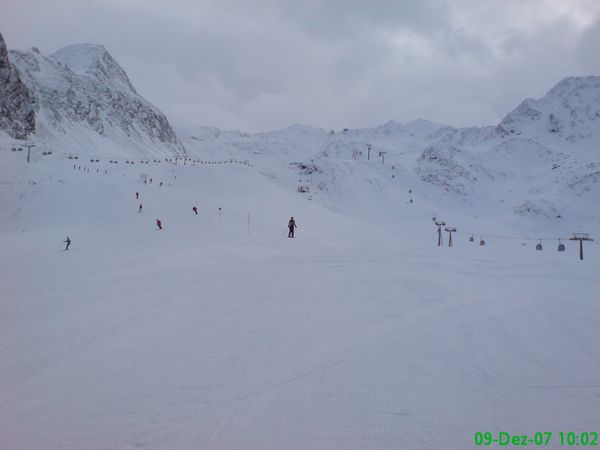 Piste Nr. 26 - links mit Top Wurmkogel I und rechts mit Hochgurgelbahn Sektion II