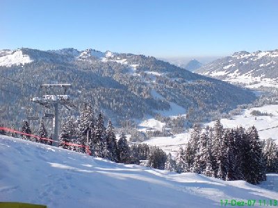Blick zurück ins Balderschwanger Skigebiet
