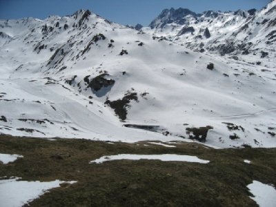 Aus der Gampenbahn auf die 40. Mit Ausnahme der letzten Meter war die auch nachmittags traumhaft.
