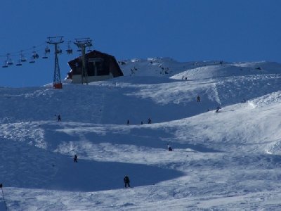 Bergstation Schwarzköpfle und Hammerpisten