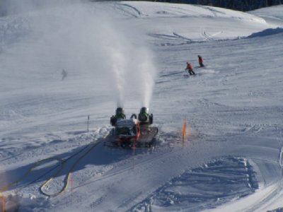 Auffahrt Valiserabahn. Den ganzen Tag über wurde beschneit