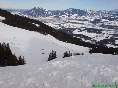 Ausblick von der Bergstation der Hörnerbahn ins Skigebiet