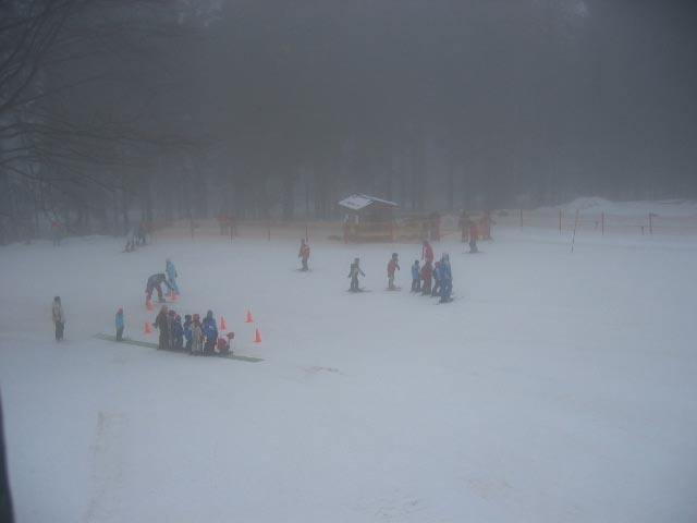 Übungsgelände mit Seillift an der Talstation Süd