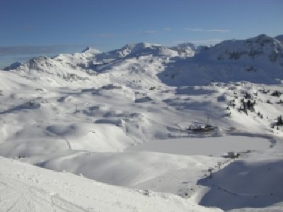 Blick in das Skigebiet