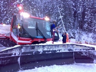 PB600er solo beim Schnee verschieben