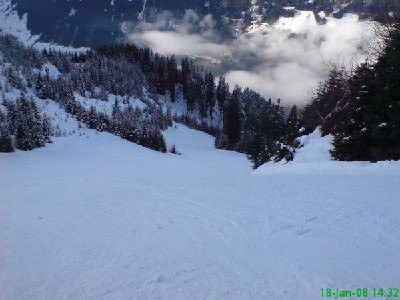 Beim diesem Anblick muss man glaub nicht mehr viel sagen... Kein Mensch weit und breit und dann eine solche Traumabfahrt :-)