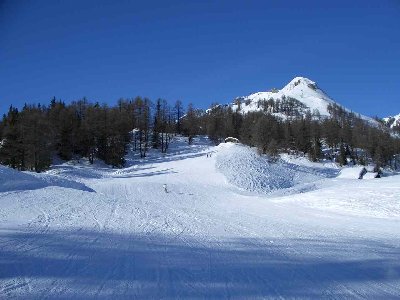 Piste des Rousses, meine Lieblingspiste in Anzère. Nicht sonderlich anspruchsvoll, aber entspannender Carvinggenuss in einzigartiger Landschaft...