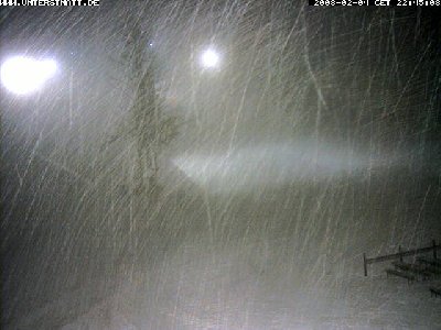 Schneefall Untertsmatt 04.02.08 22.45 Uhr!!