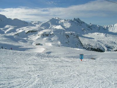 Und immer noch auf der Signal: Blick zurück Richtung Saulire. Doch jetzt auf Richtung Belleville-Tal!