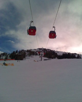 Unter der 8EUB Hohe Salve Bahn