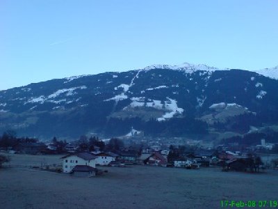 In der Früh - der Blick aus meinem Zimmer Richtung Hochzillertal