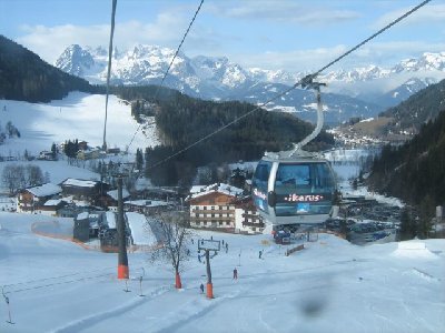 Werfenweng Seilbahn Bischlinghöhe.jpg