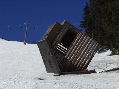 Talabfahrt, in Hintergrund der 2-CLF Gipfel