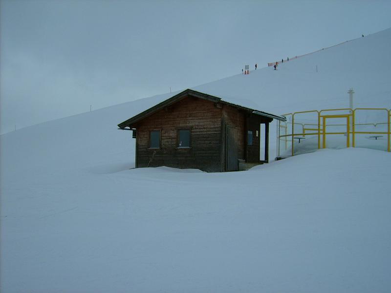 unscheinbar am Rand: Talstation abgebauter Hornlift