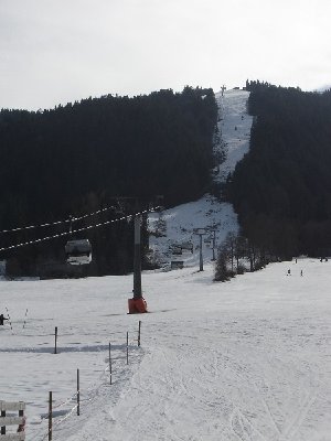 Trasse der Gondel zum Markbachjoch.