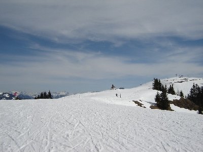 Blick vom Markbachjoch zum Schlepper (mit ich glaub blauer Abfahrt). Das ist auch der Weg zur &amp;quot;alternativen&amp;quot; Talabfahrt.
