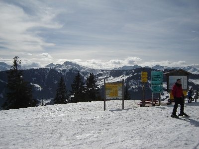 Blick vom Markbachjoch in das hintergelegne Tal/Berggebiet.
