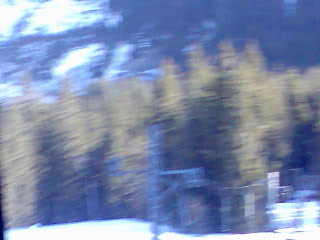 Das ist der Tellerlift in Reusch, tut mir leid, konnte kein besseres Foto machen. Ach ja die Talabfahrt nach Reusch ist jetzt schwarz.