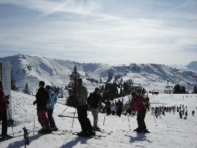 Blick von der Ehrbachhöhe Richtung der Pisten am Steinbergkogel