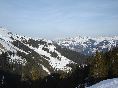 Blick von der Skiroute aufs Bergpanorama (Standort: Irgendwoe im Niergendwoe :) )