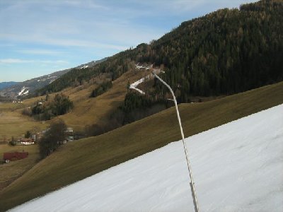 man glaubts nicht, diese Piste war am abend noch recht flott zu fahrn... Piste ? nur n Strich in der Landschaft...