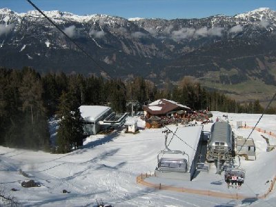 der verhängnissvolle Höfi Express 1 steht grad wieder, der 2 er fährt wunderbar ;