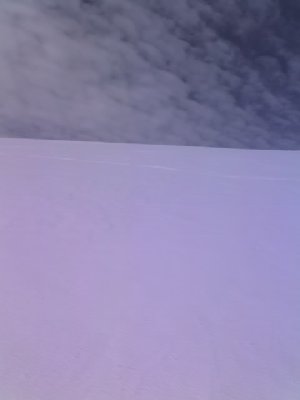 Völlig unverspurter Hang