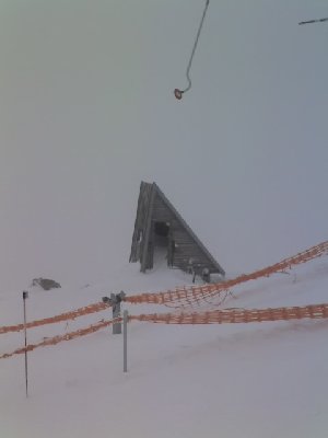 Da ging wohl wegen des EU Beitritts ein Arbeitsplatz drauf....