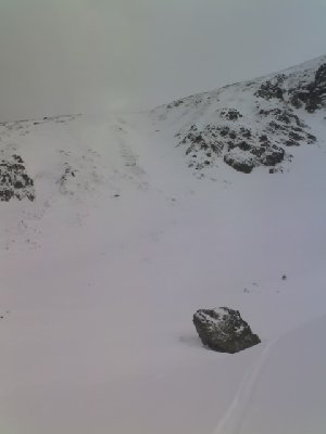 Jasna:<br />Freeride auf der Nordseite. Da fehlte noch ein Meter Schnee. Ging grad so. Kein Vergleich zur Südseite
