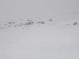 5: Hier sieht mach den &amp;quot;School Bus&amp;quot; und die Piste 40(von Crap Masegn nach Furocla)