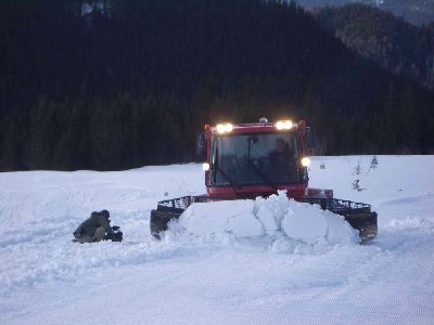 Dreharbeiten - wie schütte ich einen Kameramann mit Schnee zu