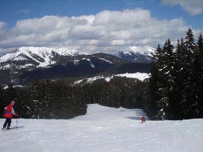 an der Bergstation Scheiblberglift mit Piste
