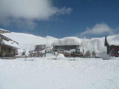 Uga Alpe Terrasse, fast schneefrei