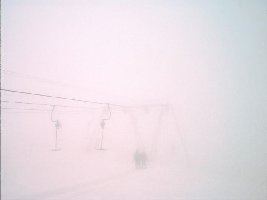 13: Teilweise konnte man im Nebel wirklich nicht mehr viel erkennen!
<br />Hier die Schlepper Mutta Rodunda I+II