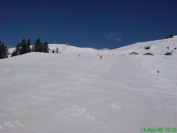 Heubichel-Piste und Alpe Obere Bierenwang von unten aus gesehen
